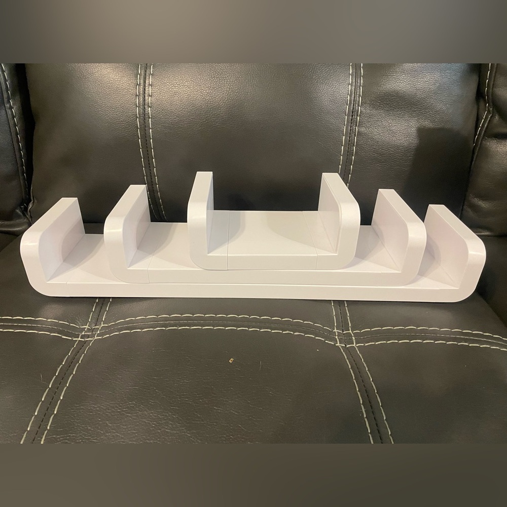 3 WHITE PLASTIC FLOATING SHELVES